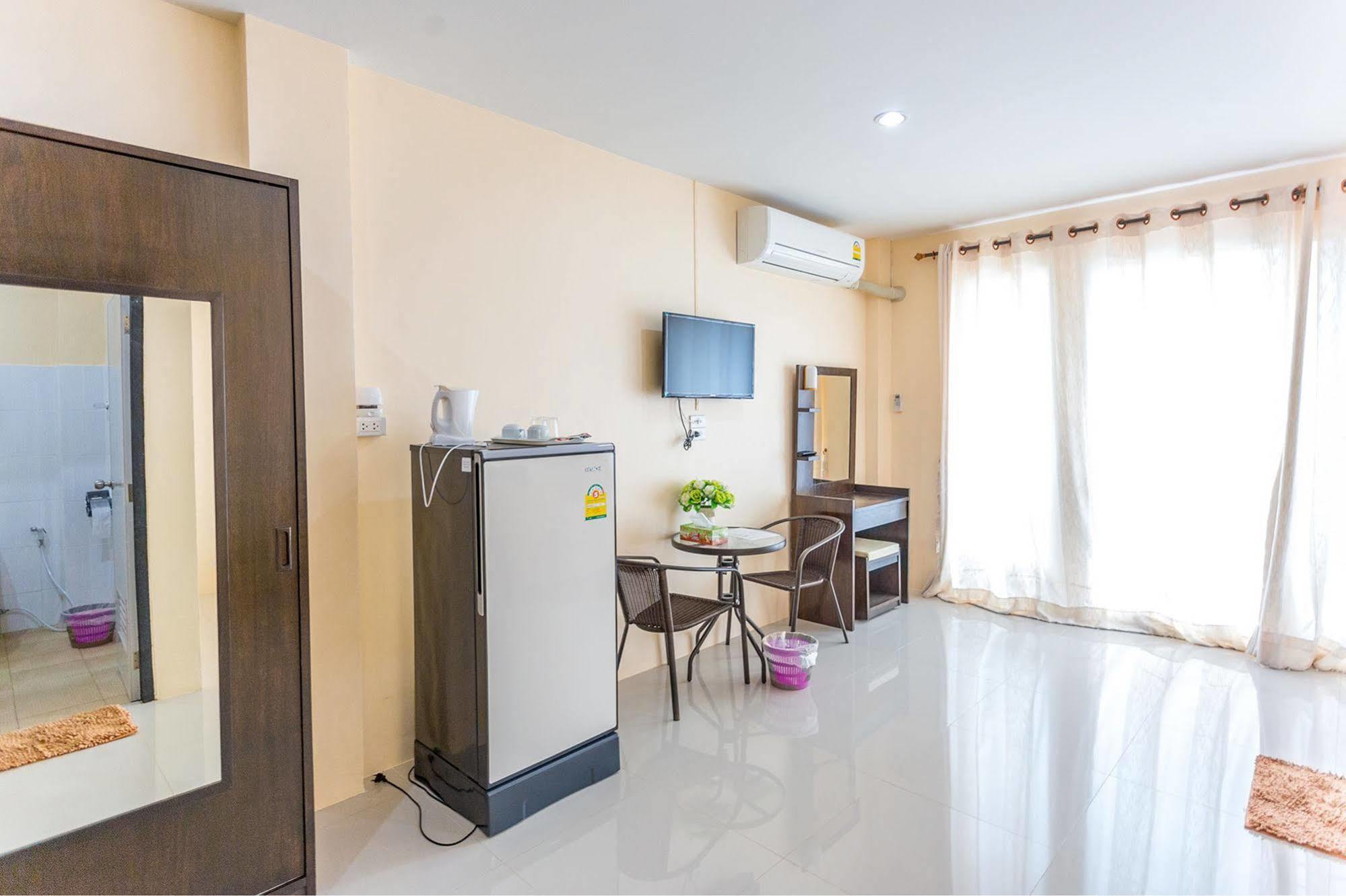Phet Ngam Hotel Meszaj Kültér fotó
