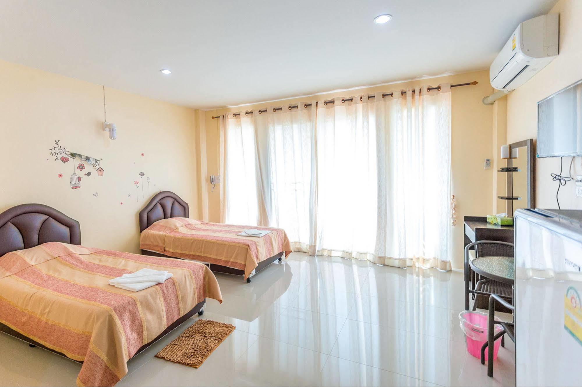 Phet Ngam Hotel Meszaj Kültér fotó
