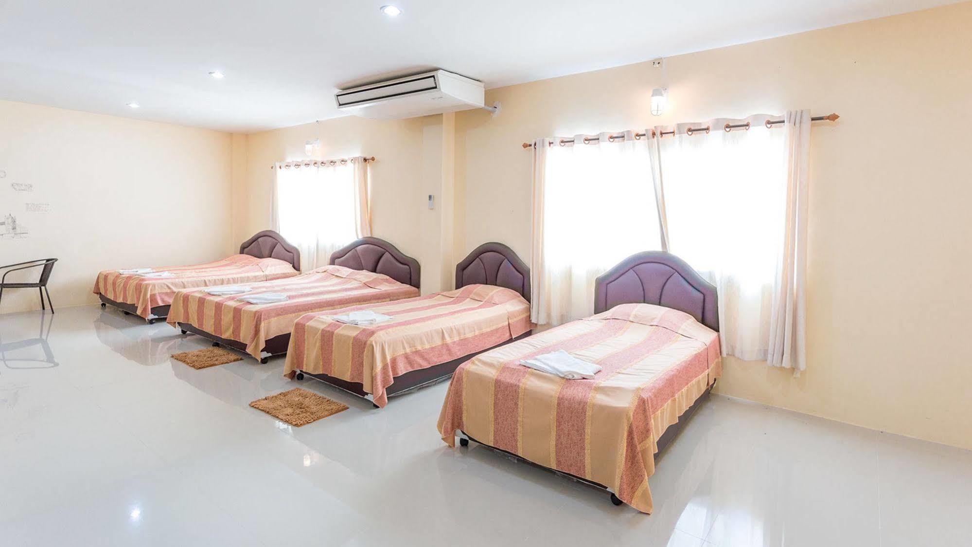 Phet Ngam Hotel Meszaj Kültér fotó